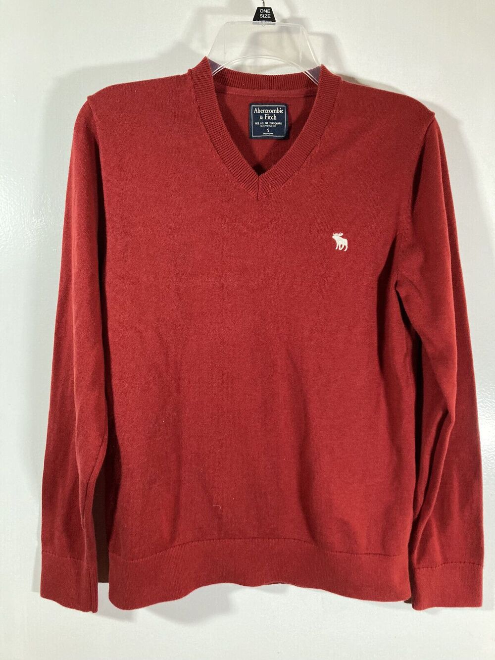 Abercrombie & Fitch Men's Pima Cotton Red Sweater (S) Moose Patch • EUC • Shirt